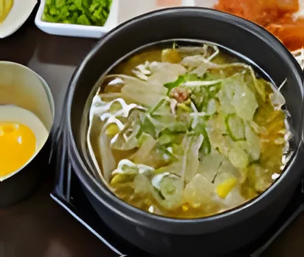 Sacheon Halmae Kongnamul Gukbap